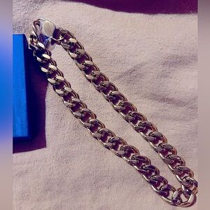 Chunky Cuban Link Celebrity Style chain!